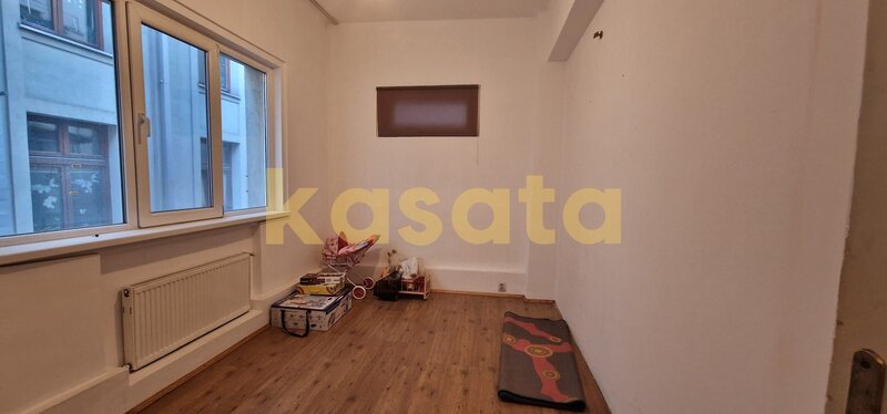 Piata Romana - ASE Apartament 4 camere de vanzare  107mp utili